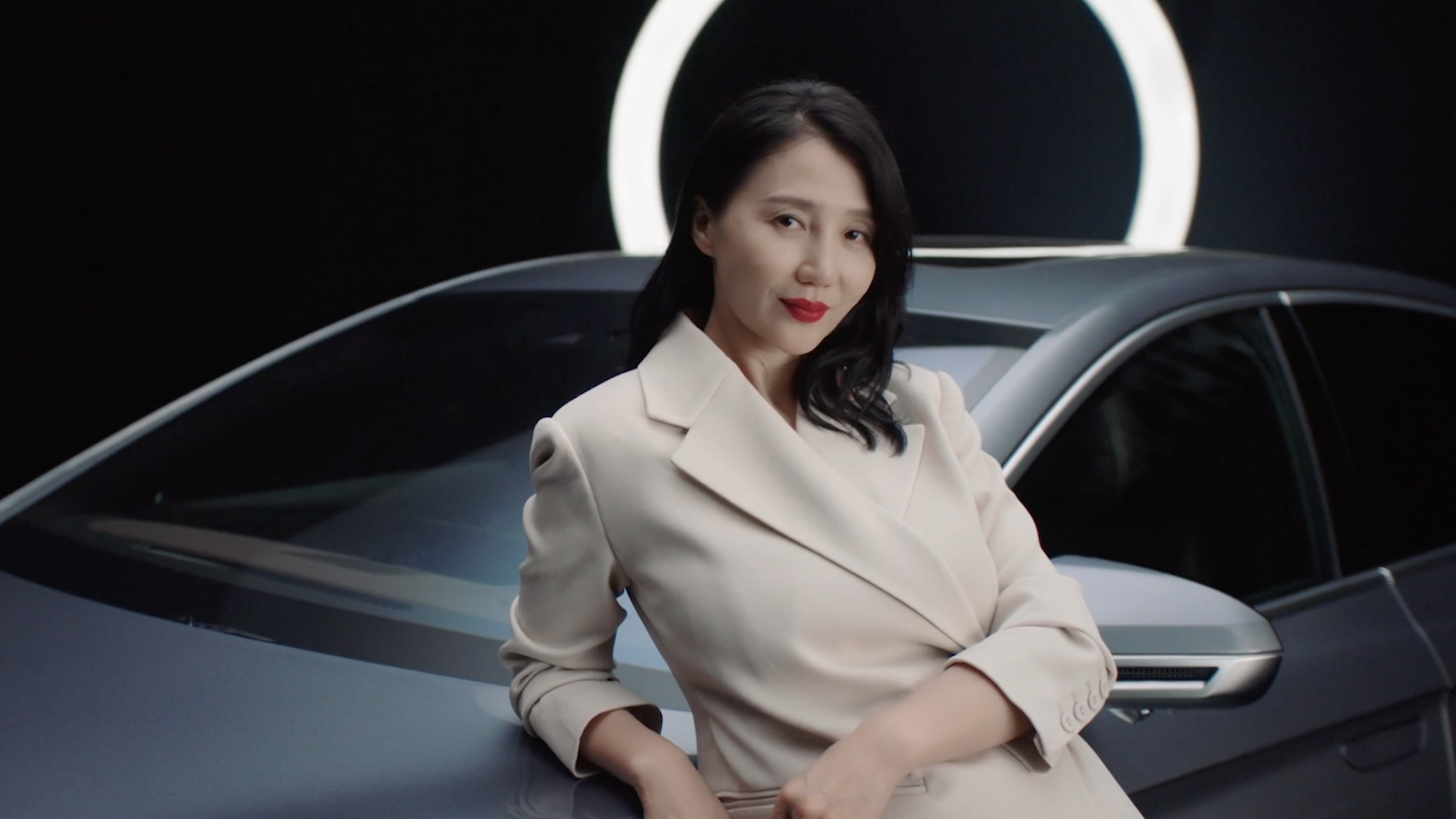 阿朵 | 华体会hth木兰荟首位女性挚友，新民族音乐人